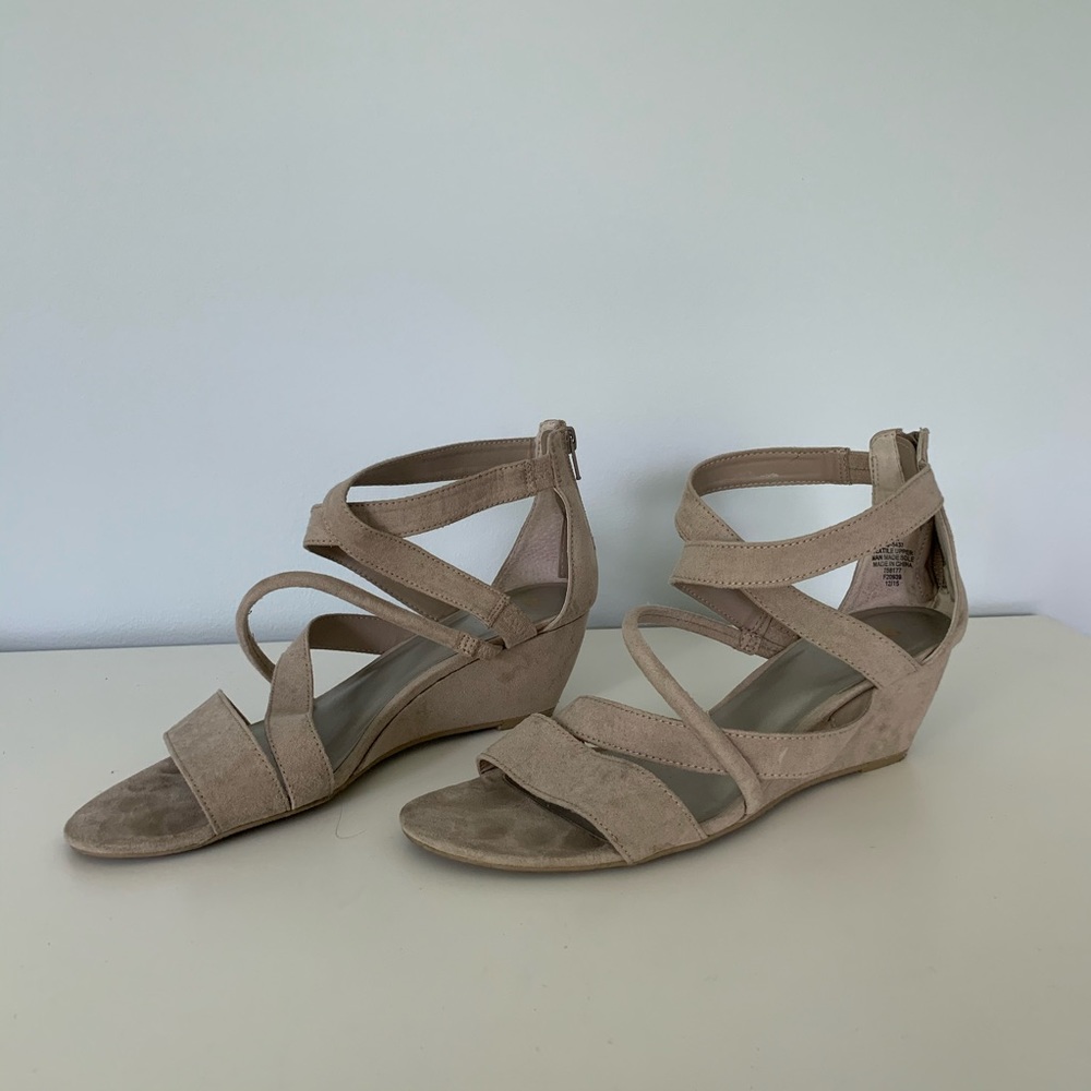 a.n.a. wedge heel